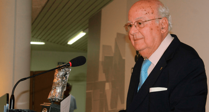 El periodista y escritor Nicolás Salas fallece en la tarde de hoy