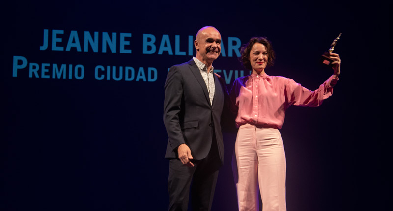 El Festival de Cine de Sevilla concluye premiando a Jeanne Balibar y la proyección de ‘Adiós’