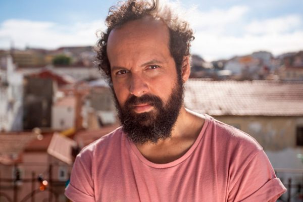 El cantautor brasileño MOMO, nueva incorporación de Fado in a Box