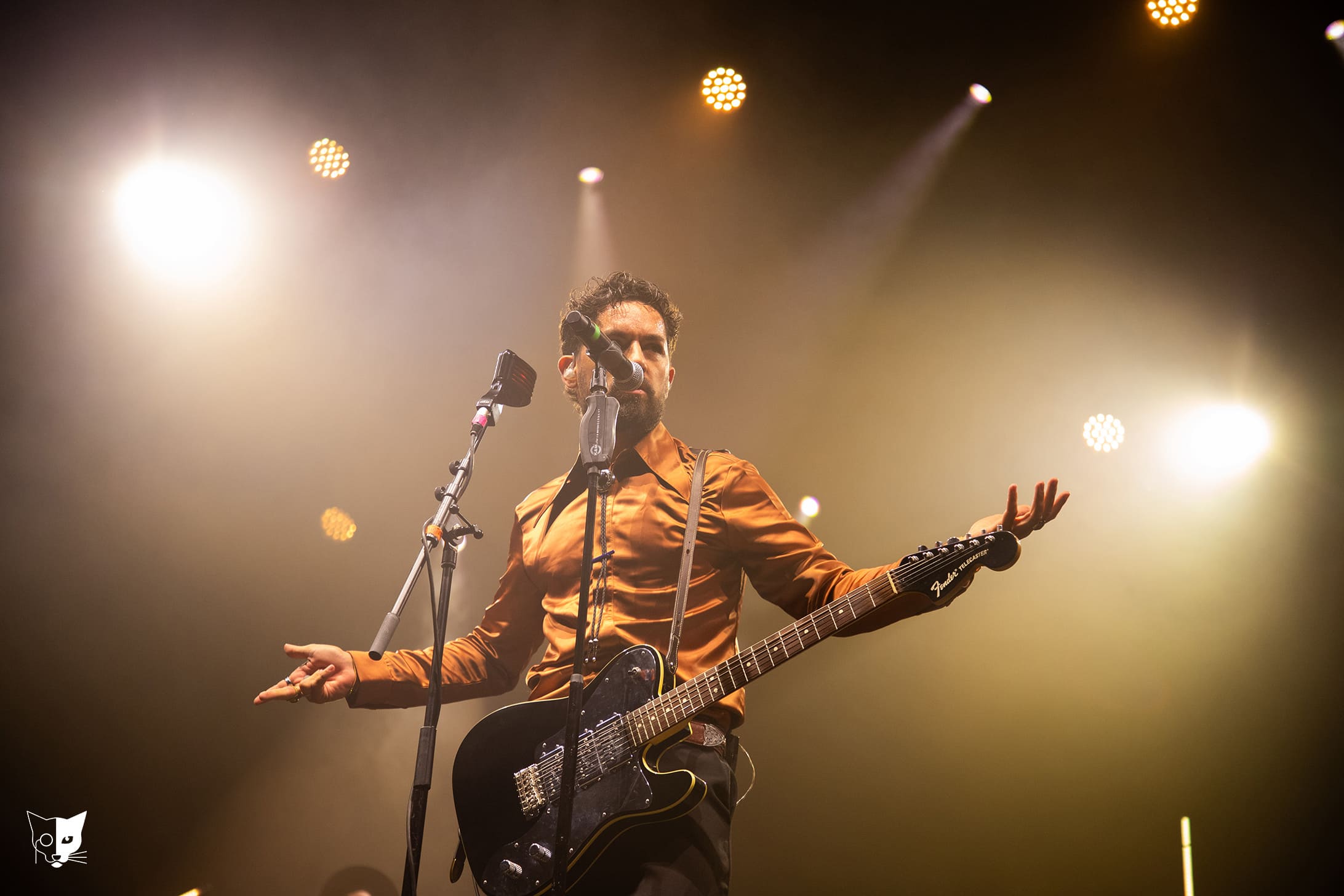 Siloé pregunta en Sevilla dónde está la niebla