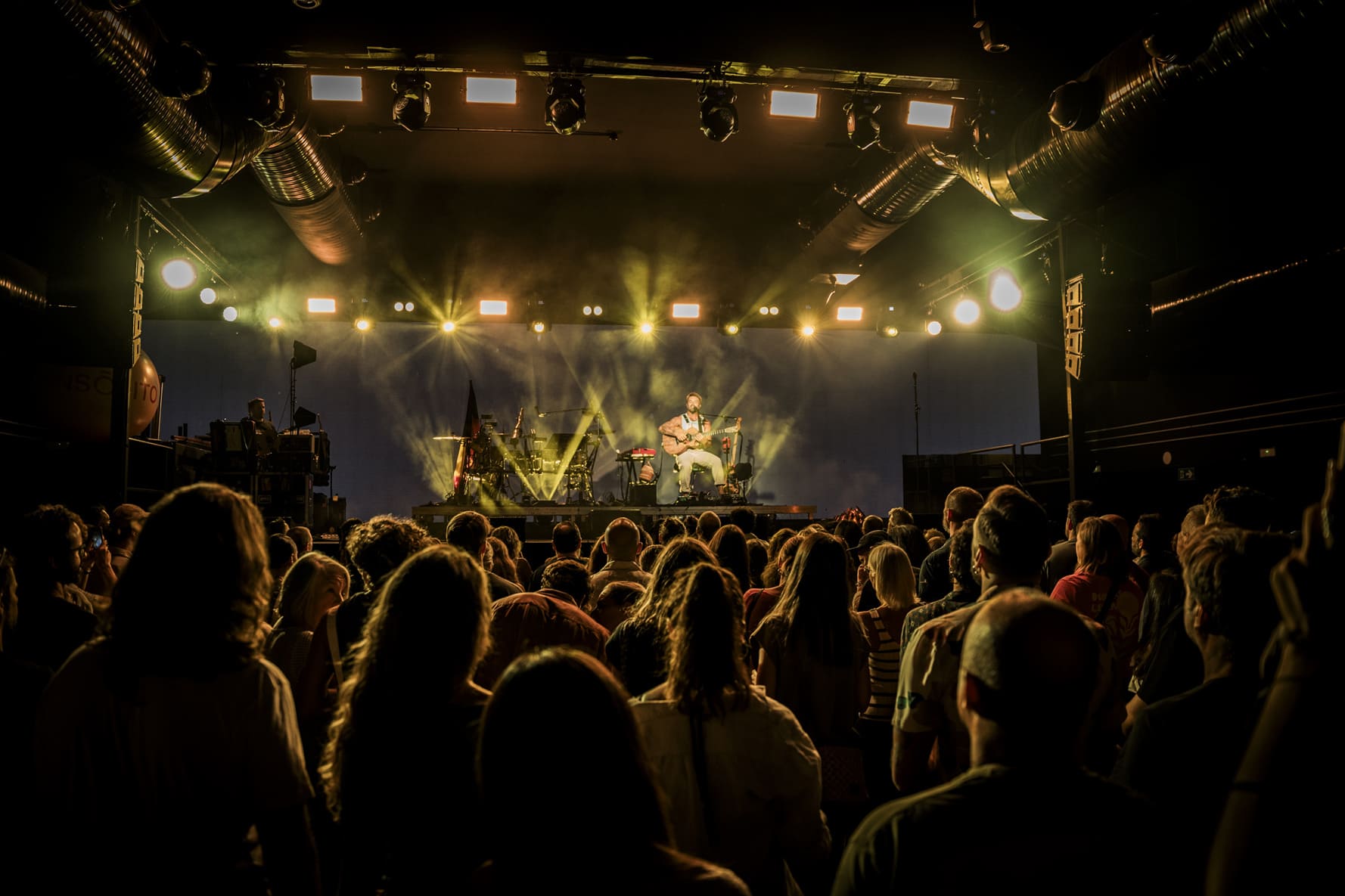 La magia de Xavier Rudd llenó el alma de Sevilla en el ciclo Insólito