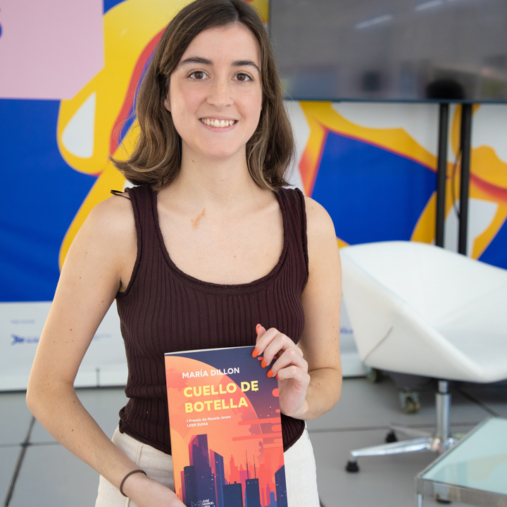 María Dillon gana el I Premio de Novela Joven Leer Suma con ‘Cuello de botella’