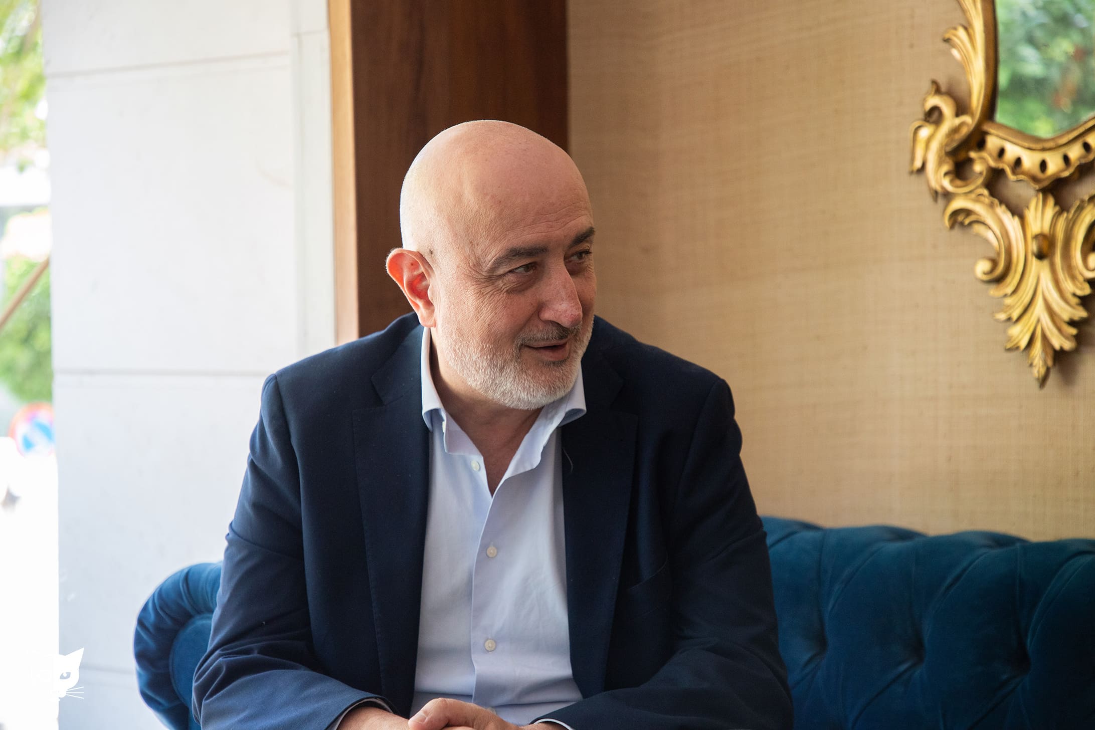 Pablo Álvarez: “Los años 80 eran como un aluvión de esperanza, teñida de negro con la pandemia del SIDA”