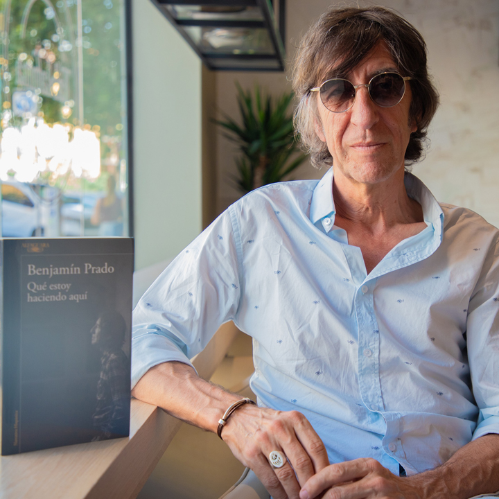 Benjamín Prado: “Me gusta divertirme, meterme en camisa de once varas, sacar los pies del tiesto”